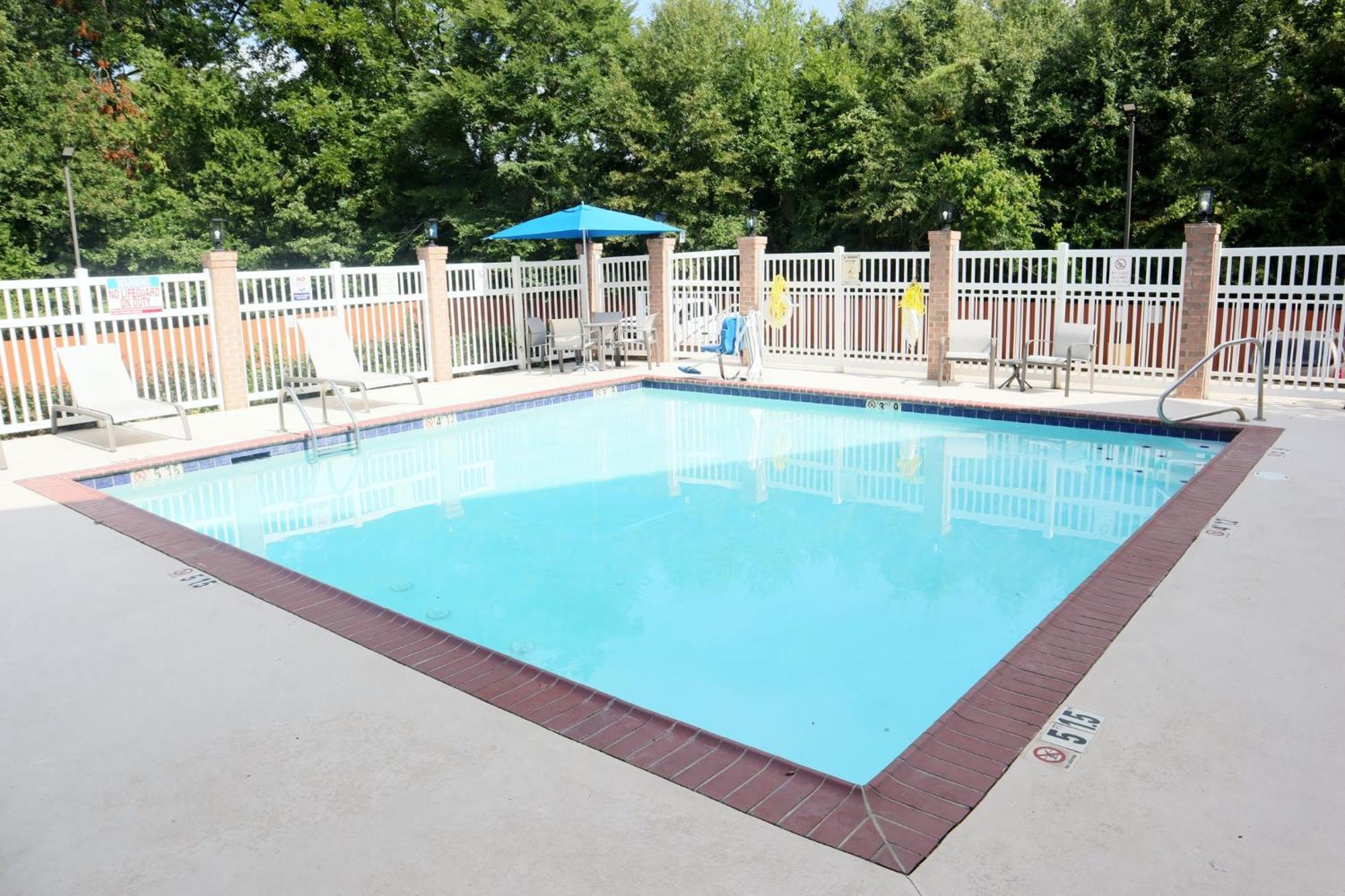 Holiday Inn Express Baton Rouge North By Ihg Zachary Eksteriør bilde